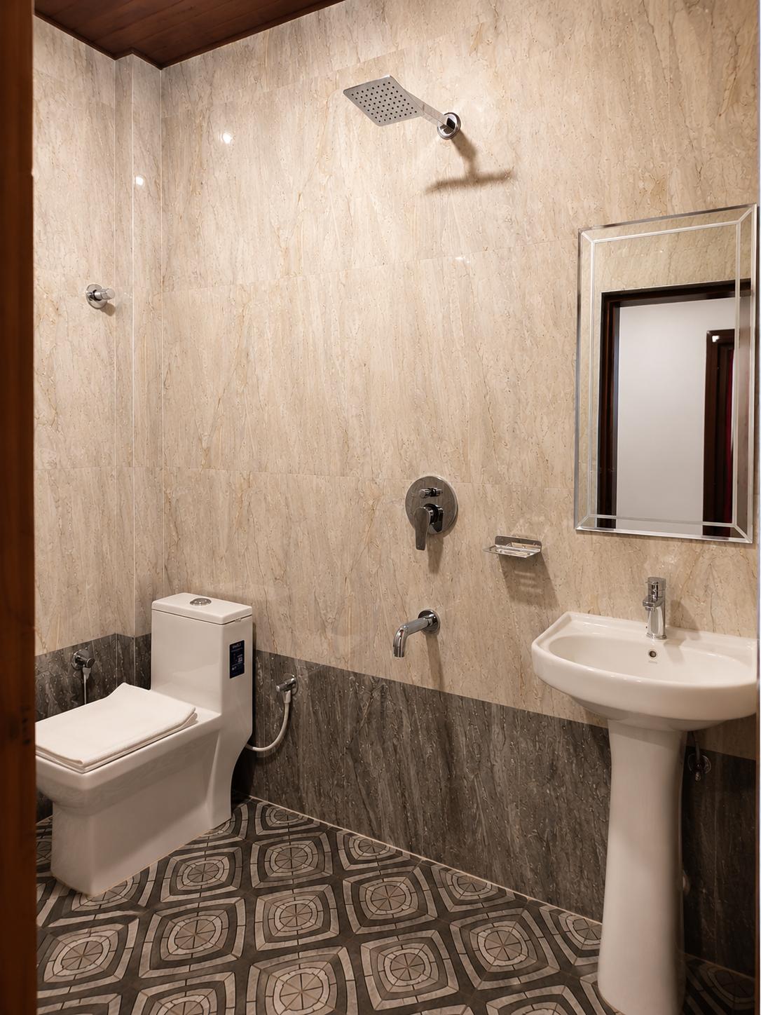 Aroha Rooftop — Unit 4 photo 3