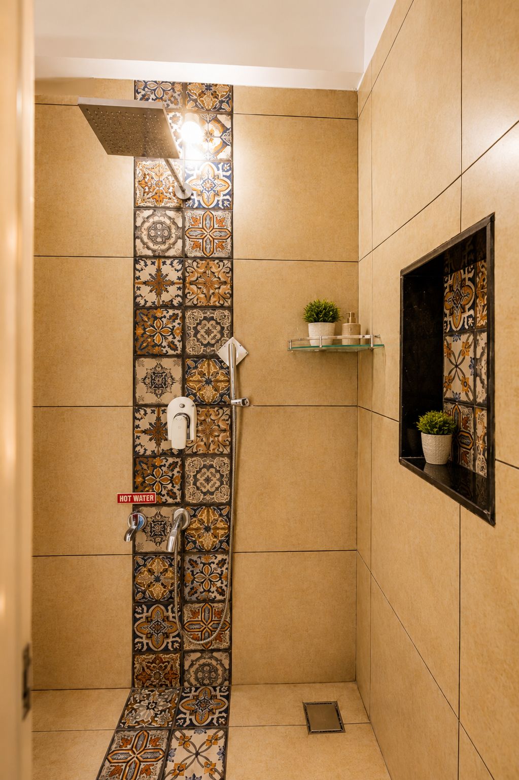 Aroha Skyview Couple — Unit 3 photo 4